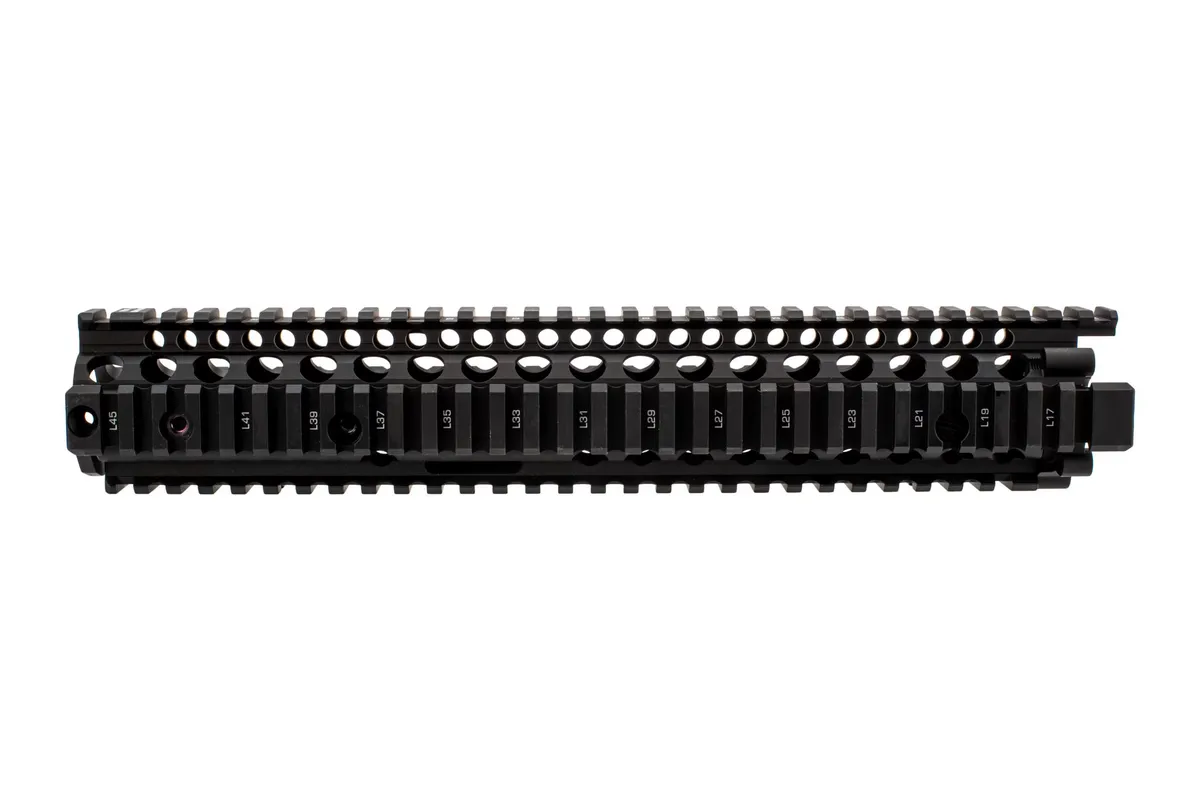 DANIEL DEFENSE M4A1 RIS II Rail Interface System II (01-004-08001-006) - Handguard for AR-15 - view 3
